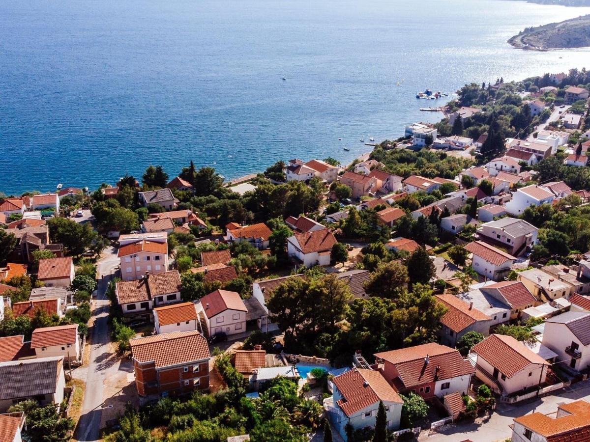 Beautiful Holiday Home With Private Pool, Nice Garden With Relax Area, Taverne Maslenica Ngoại thất bức ảnh